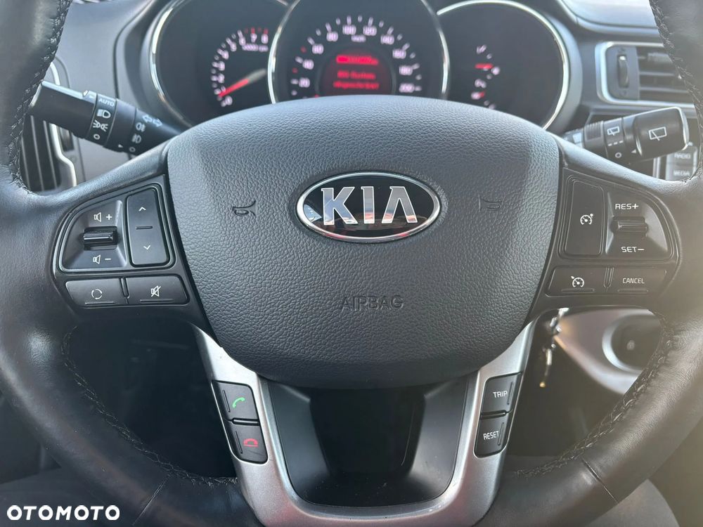 Kia Rio 1.4 Business Line - 8