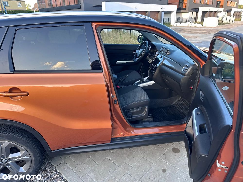 Suzuki Vitara 1.6 Premium 2WD - 9