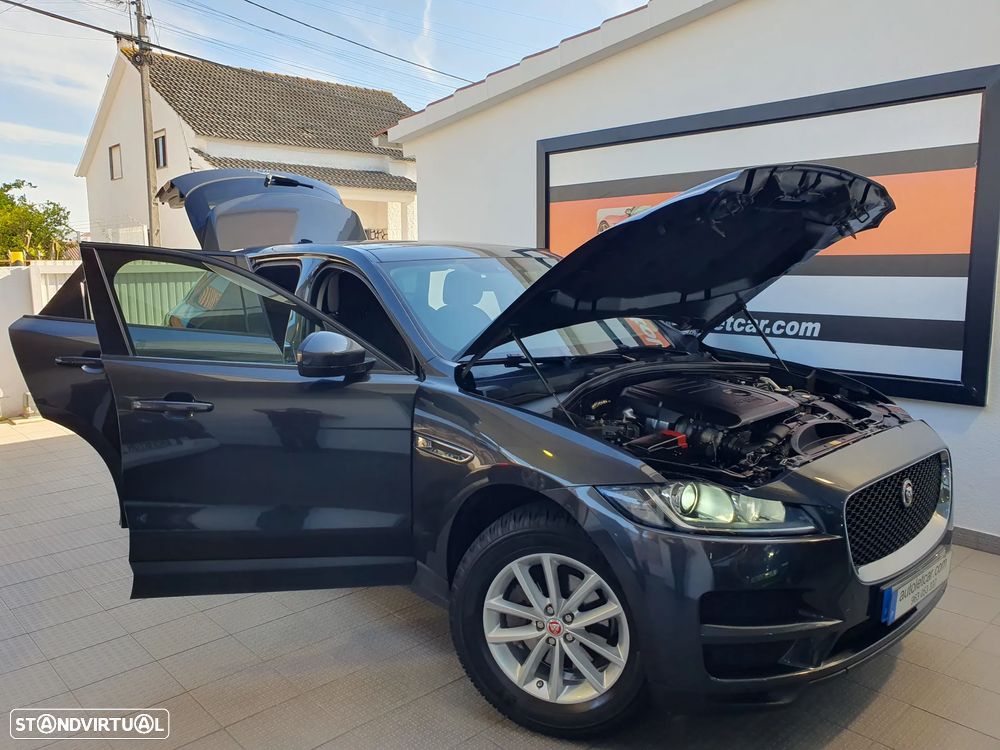 Jaguar F-Pace 2.0 i4D Pure Aut. - 18