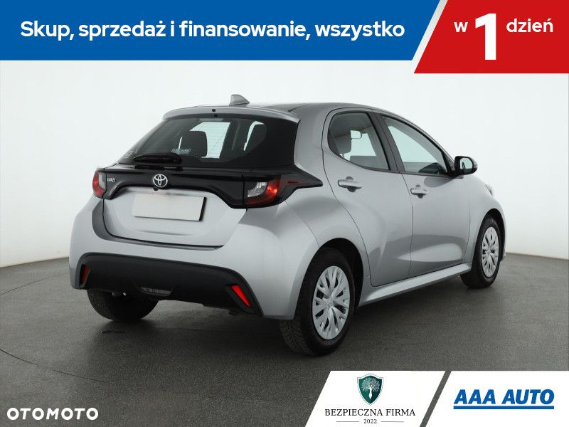 Toyota Yaris - 6
