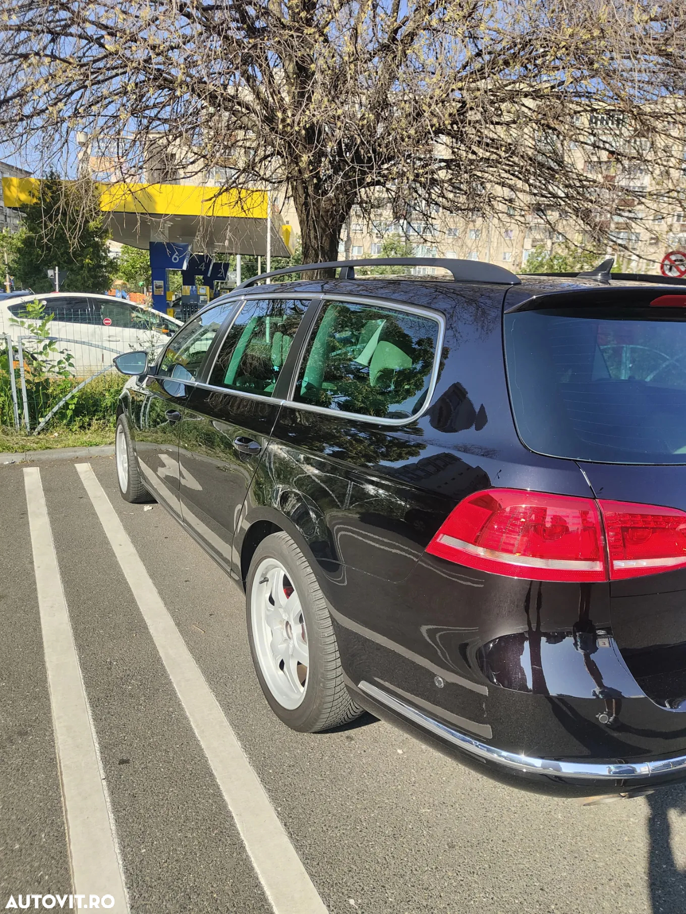 Volkswagen Passat Variant 2.0 TDI Highline DPF - 24