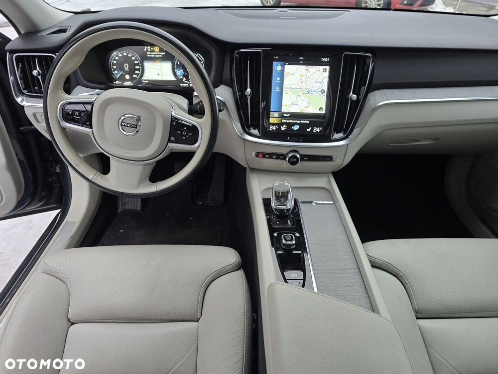 Volvo V60 T4 Geartronic R-Design - 7