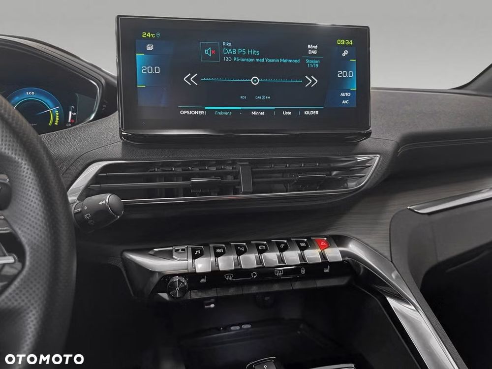 Peugeot 3008 1.6 PureTech HYbrid4 GT Line S&S EAT8 - 18