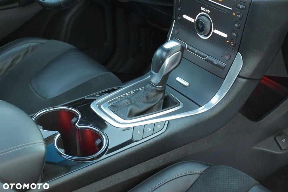 Ford Edge 2.0 TDCi Bi-Turbo 4x4 ST-LINE - 27