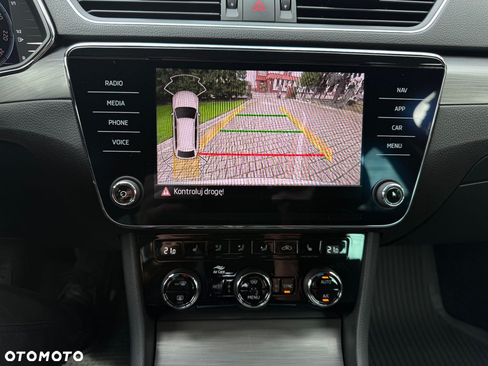 Skoda Superb 2.0 TSI Style DSG - 38