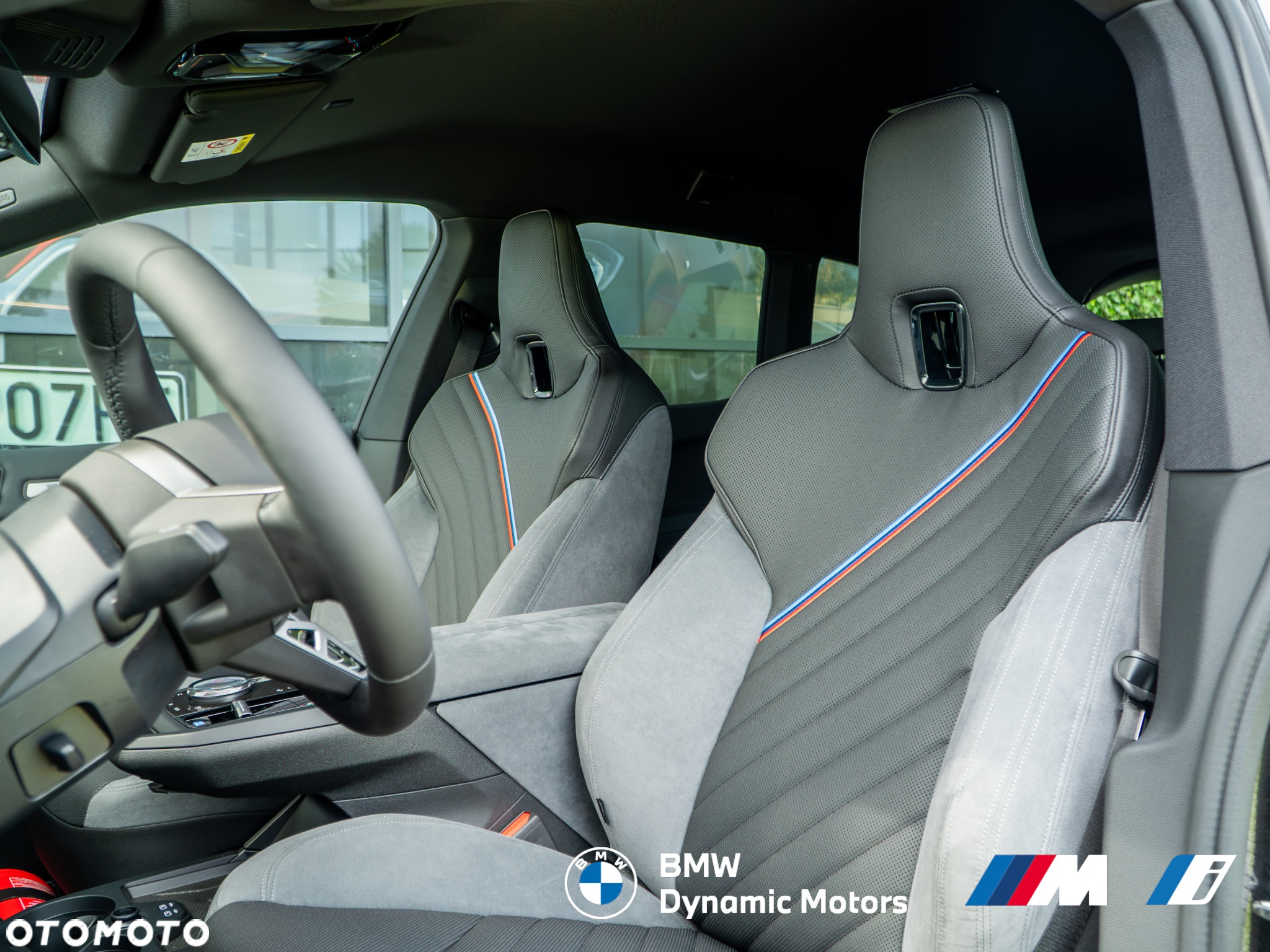 BMW iX xDrive45 - 14