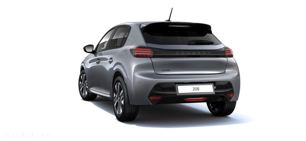 Peugeot 208 - 8