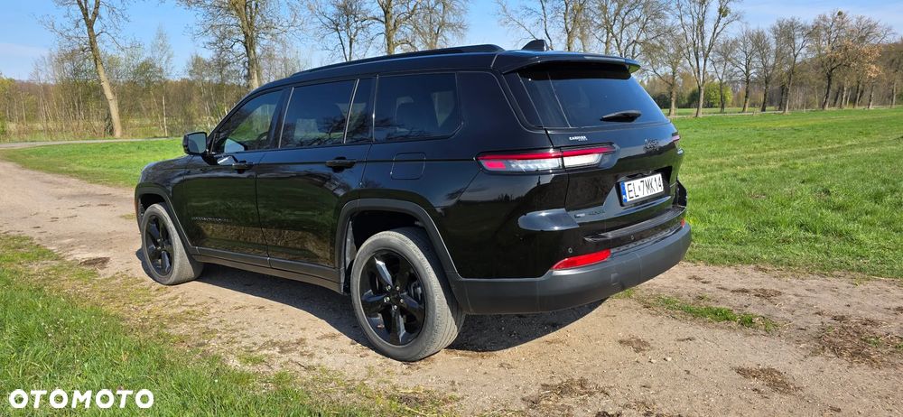 Jeep Grand Cherokee - 13