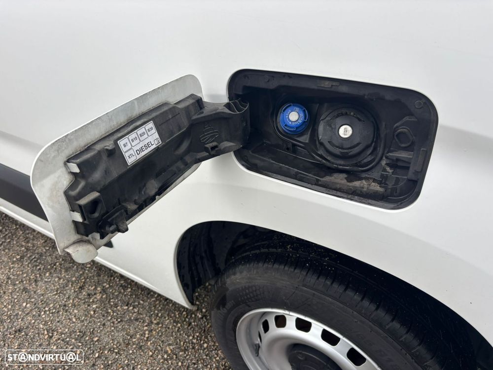 Toyota Proace City 1.5D L1 COMFORT 102cv - AC - GPS - IVA DEDUTÍVEL - 19