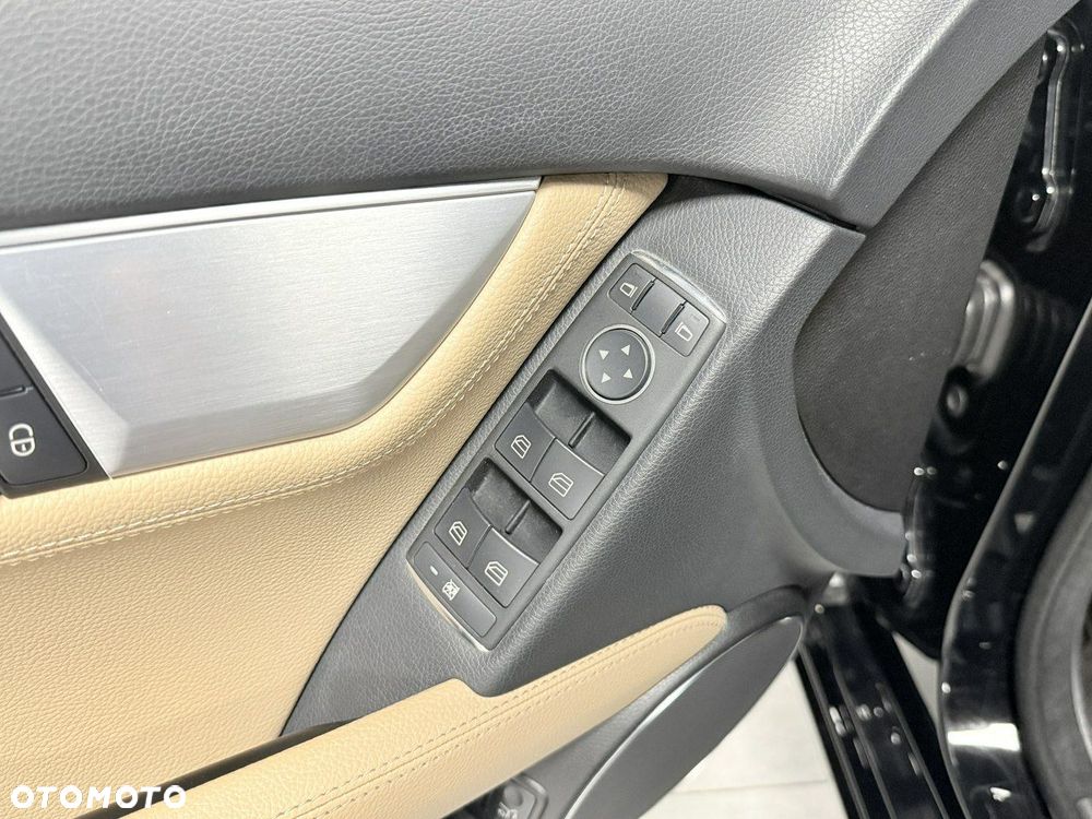 Mercedes-Benz Klasa C - 39