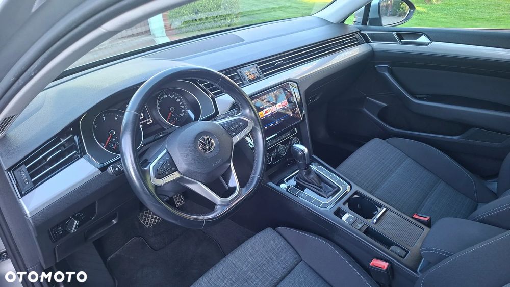 Volkswagen Passat 2.0 TDI EVO Business DSG - 11