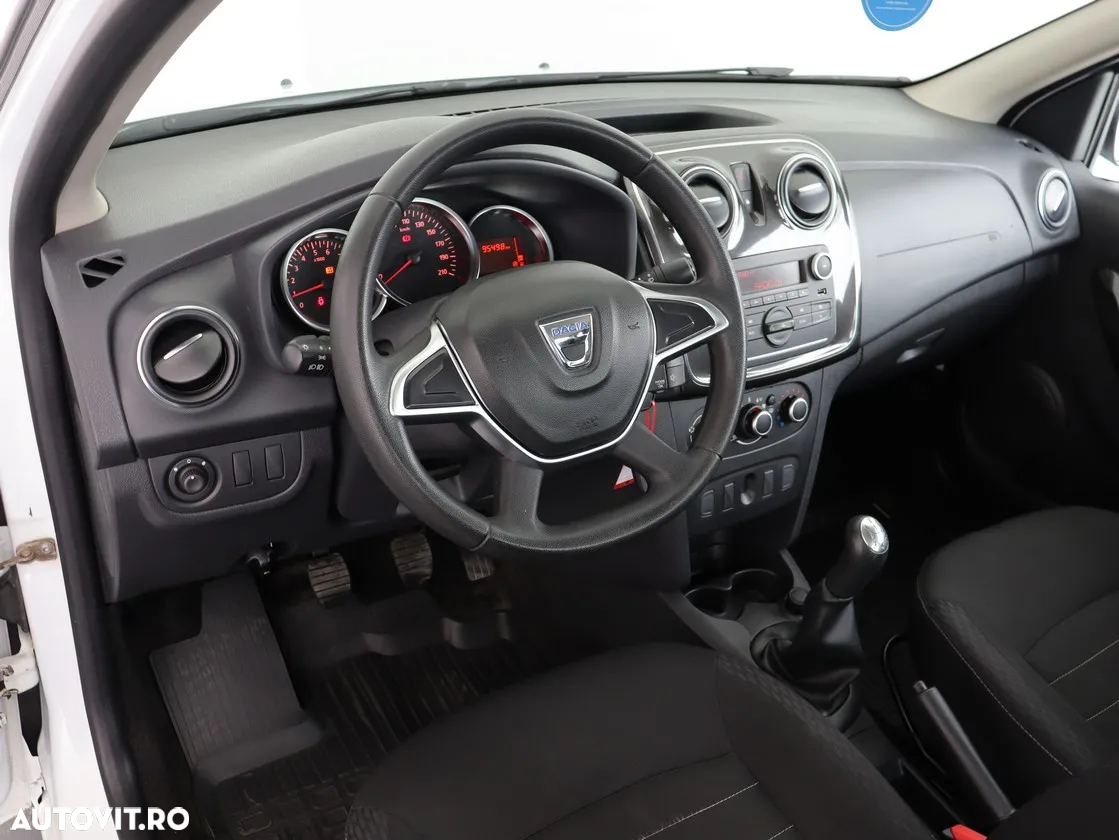 Dacia Logan - 8