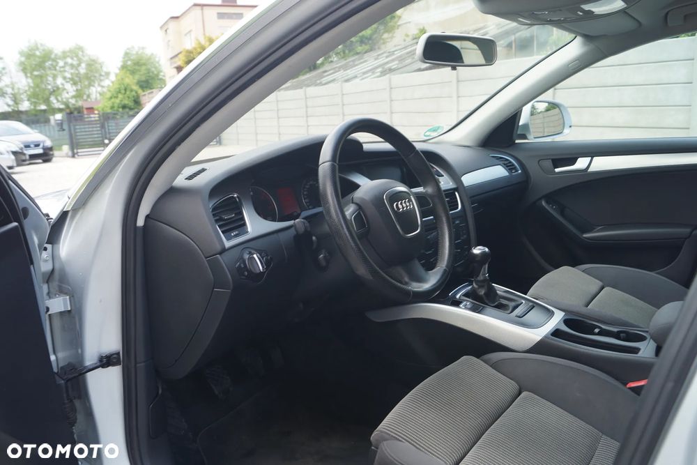Audi A4 Avant 2.0 TDI DPF Ambition - 14
