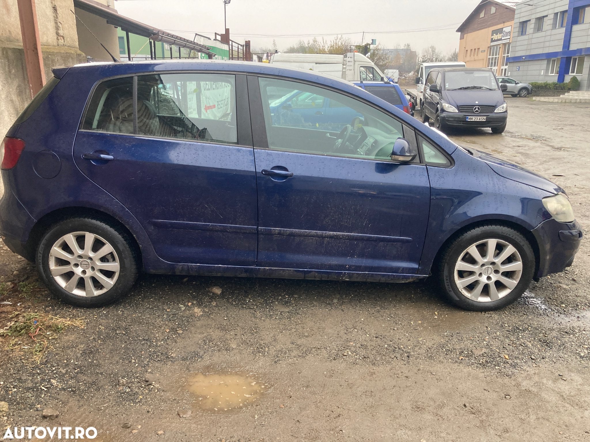 Dezmembrez VW Golf 5 V Plus 1.9 TDI 105 CP BKC - 2