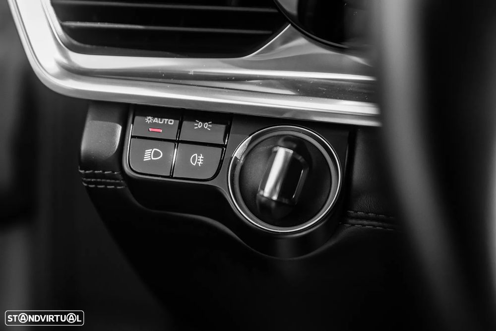 Porsche Panamera Sport Turismo 4 E-Hybrid - 36