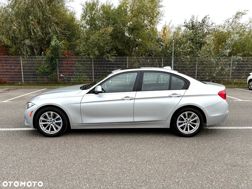 BMW Seria 3 320i Luxury Line - 4