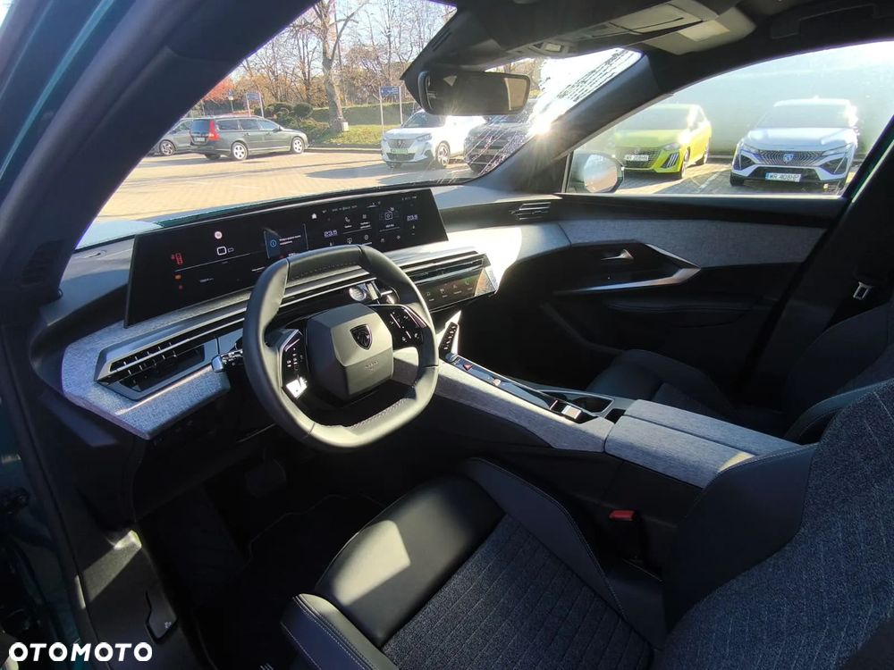 Peugeot 3008 1.2 PureTech mHEV Allure e-DCS6 - 23