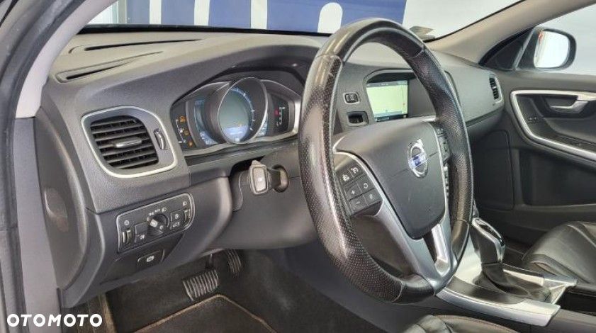 Volvo V60 D3 Drive-E Ocean Race - 16