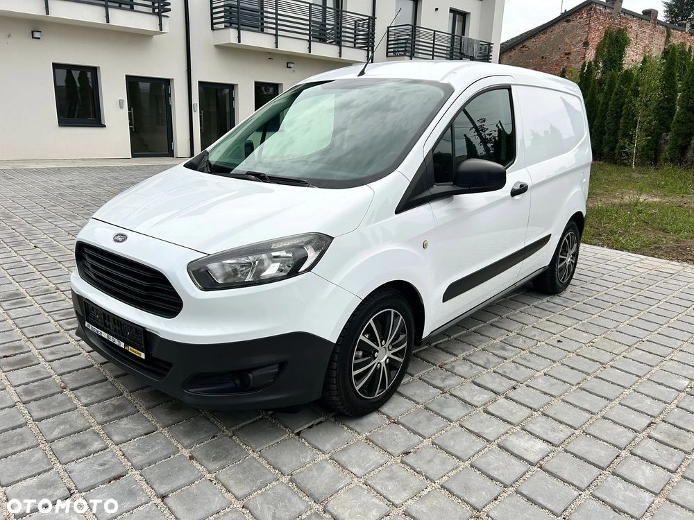 Ford Transit Courier - 2