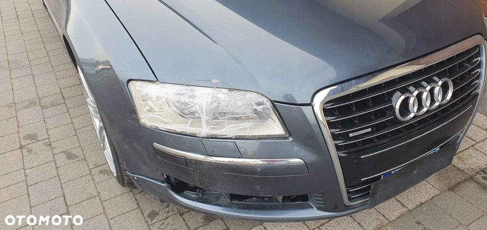 Audi A8 - 6