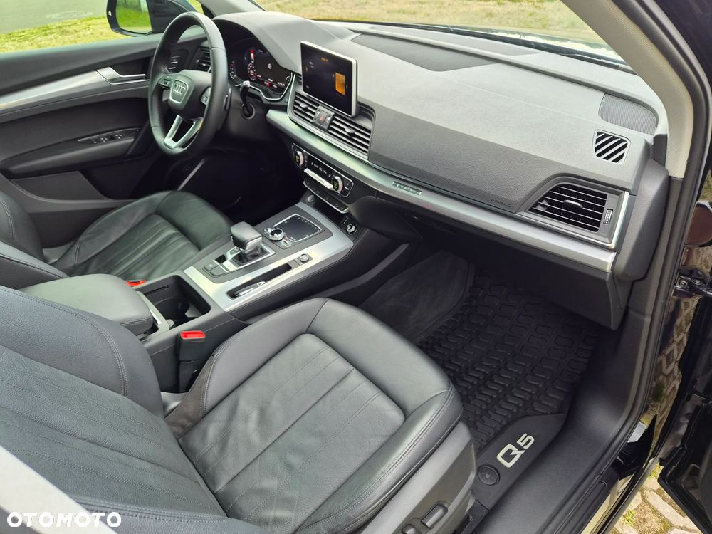 Audi Q5 45 TFSI quattro S tronic design - 11