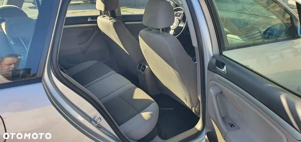 Volkswagen Golf 1.6 TDI BlueMot Trendline DSG - 30