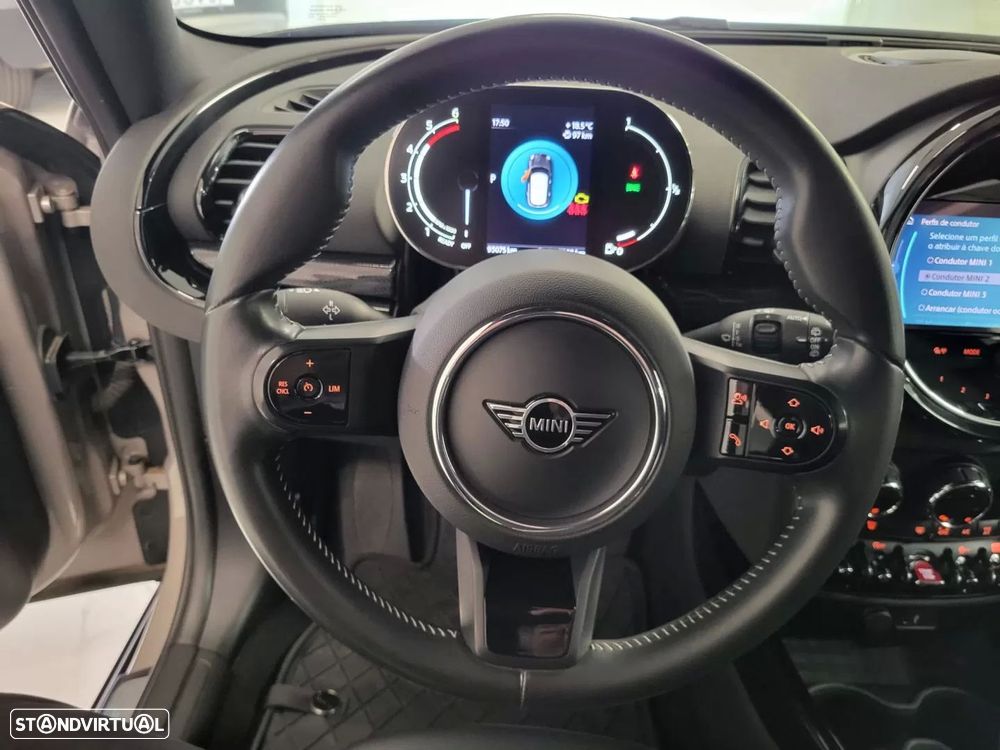 MINI Clubman Cooper D Classic Auto - 26