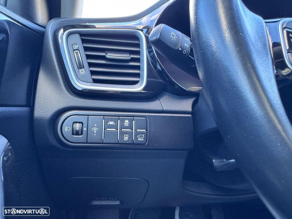 Kia XCeed 1.0 T-GDI Dynamic - 10