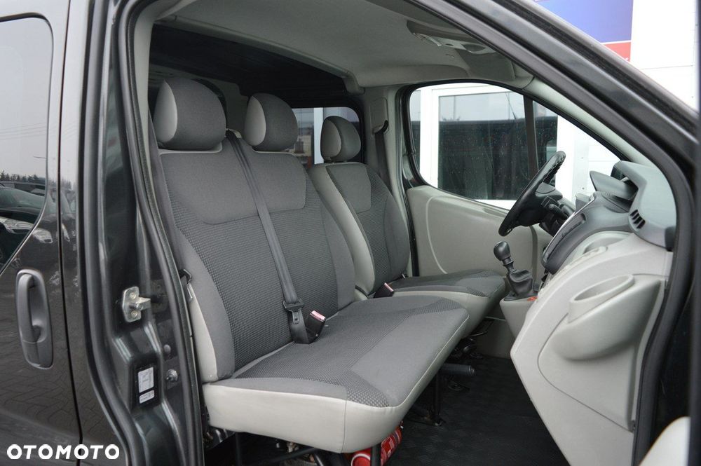 Opel Vivaro - 25