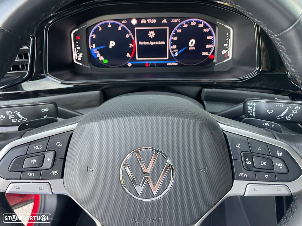 VW T-Roc 1.5 TSI R-Line DSG - 17