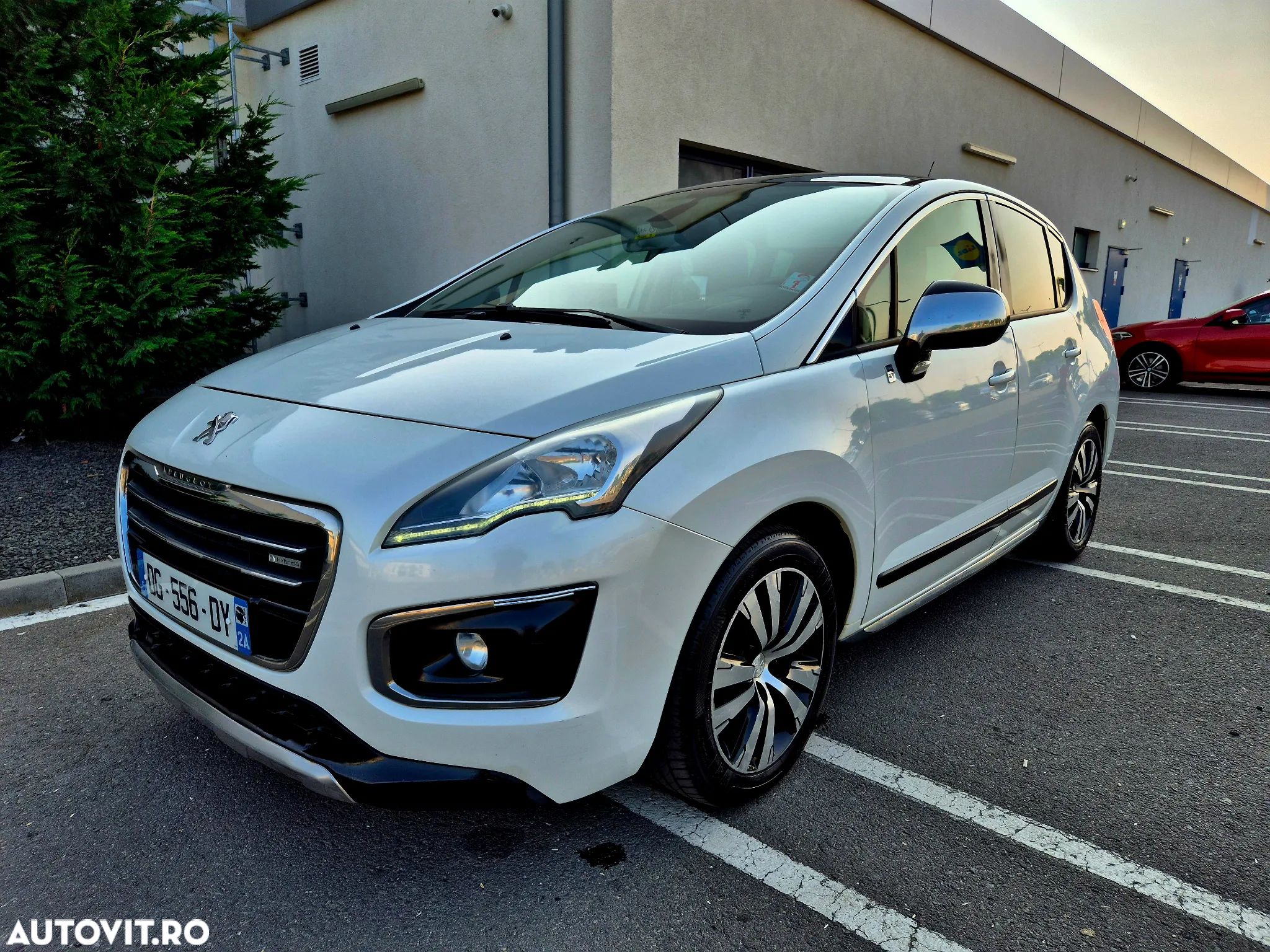 Peugeot 3008 Hybrid4 - 1