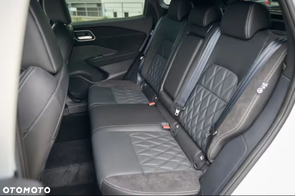 Nissan Qashqai 1.3 DIG-T MHEV 4x4 Tekna Xtronic - 22