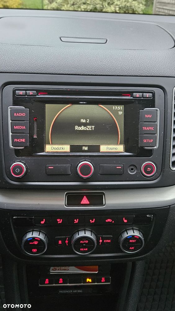 Volkswagen Sharan 2.0 TDI Highline DSG - 16