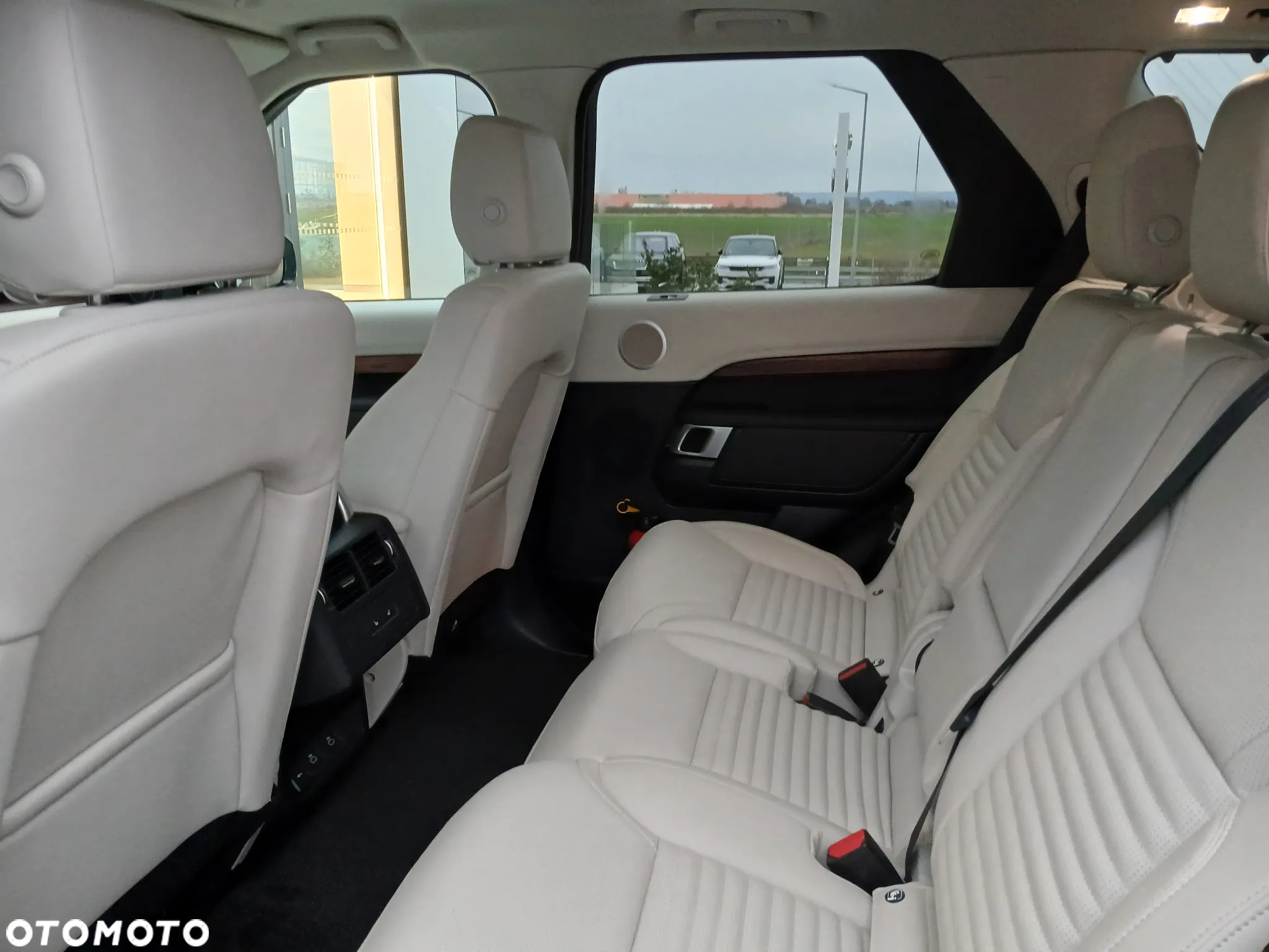 Land Rover Discovery - 10