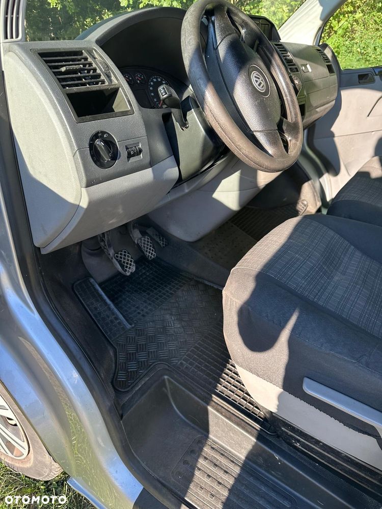 Volkswagen Transporter T5 L2H1 Long - 11