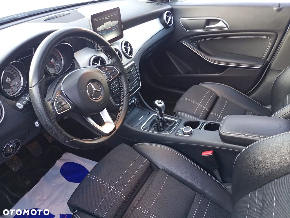 Mercedes-Benz CLA - 14