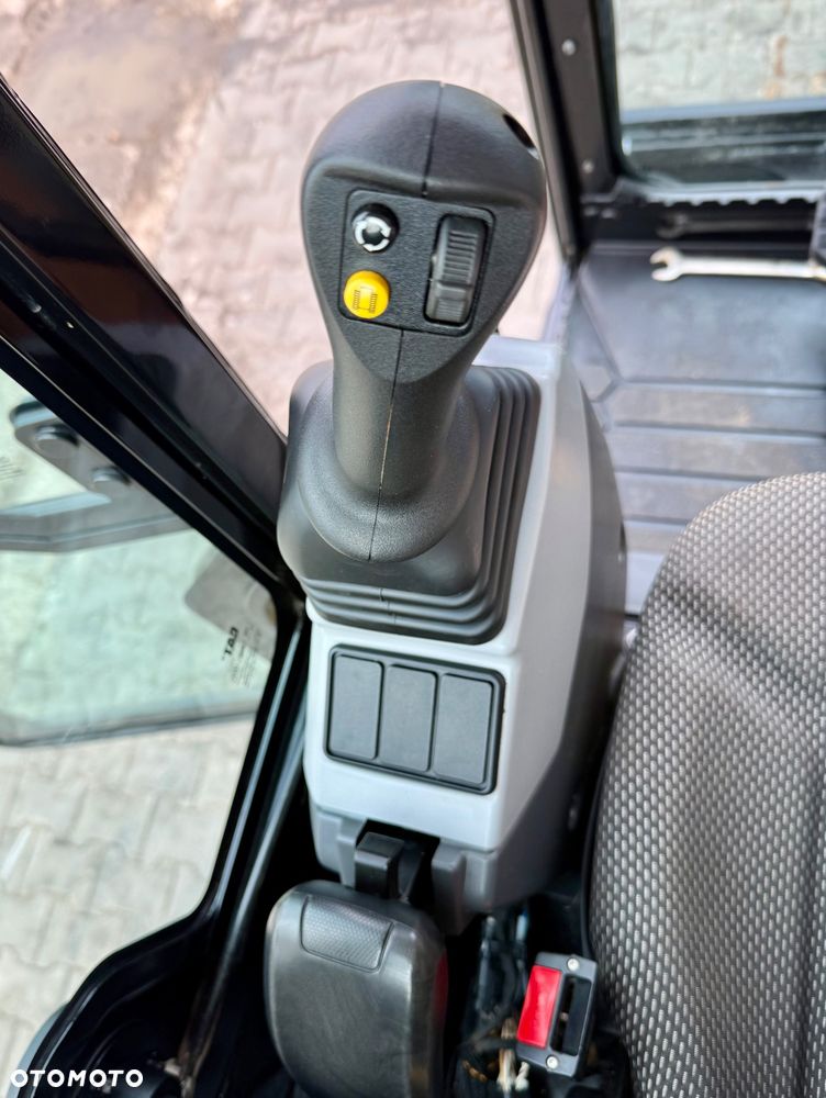 Caterpillar Caterpillar MINIKOPARKA CAT CATERPILLAR 302.7 CR 302 302.7CR 301, 303, 2022 R. - 11