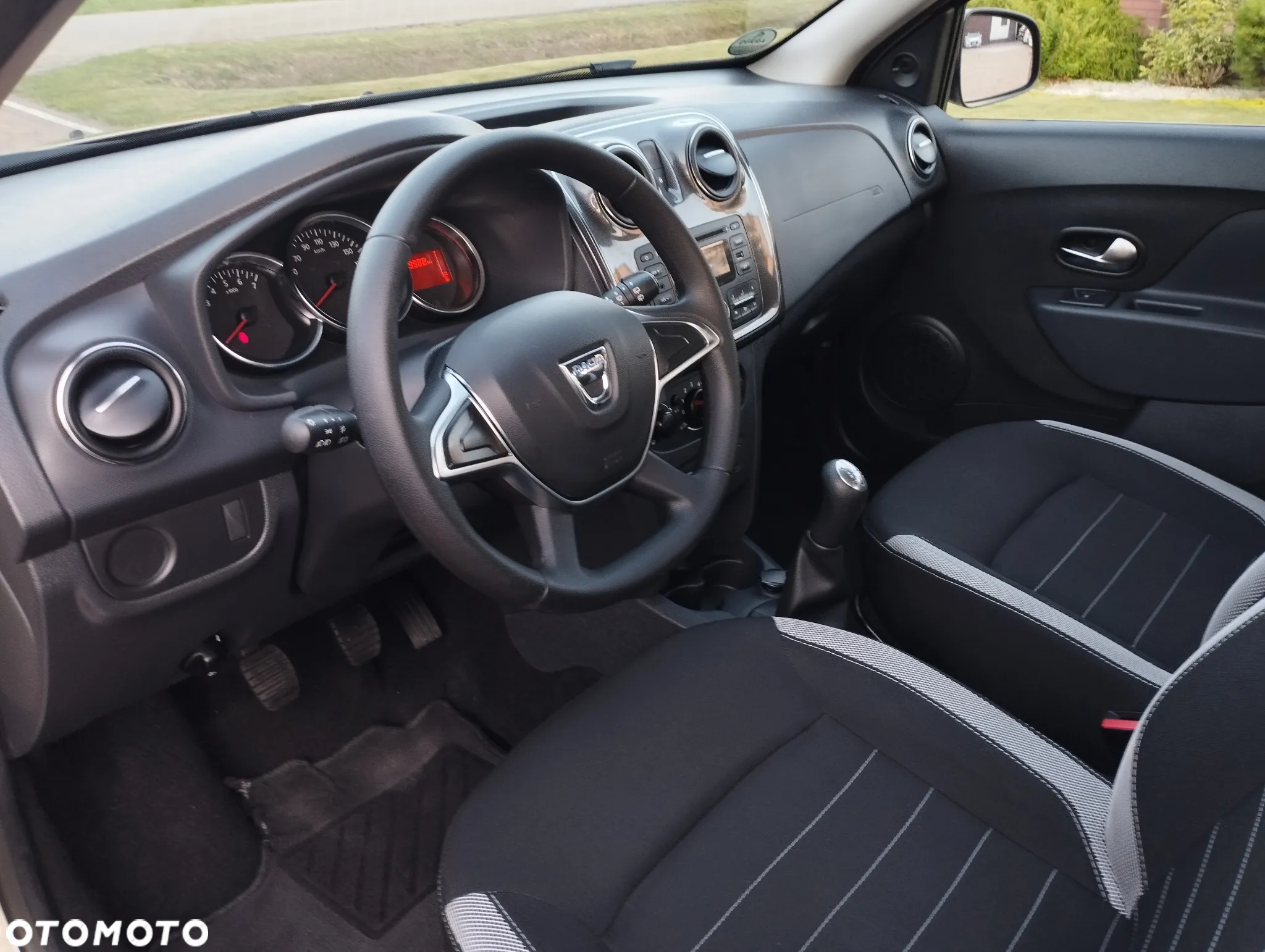 Dacia Sandero Stepway SCe 75 Essential - 13