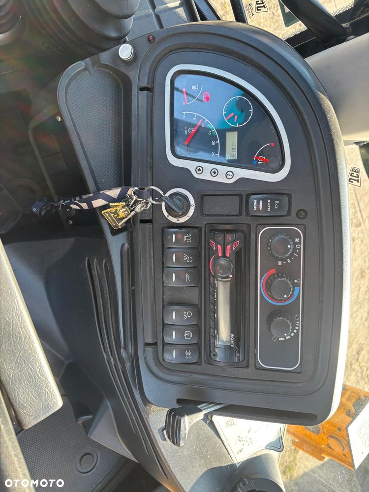 JCB 3CX - 6
