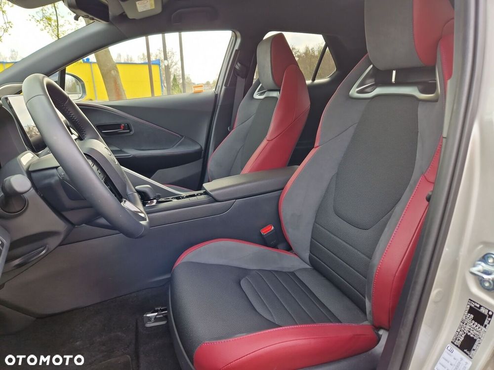 Toyota C-HR - 10
