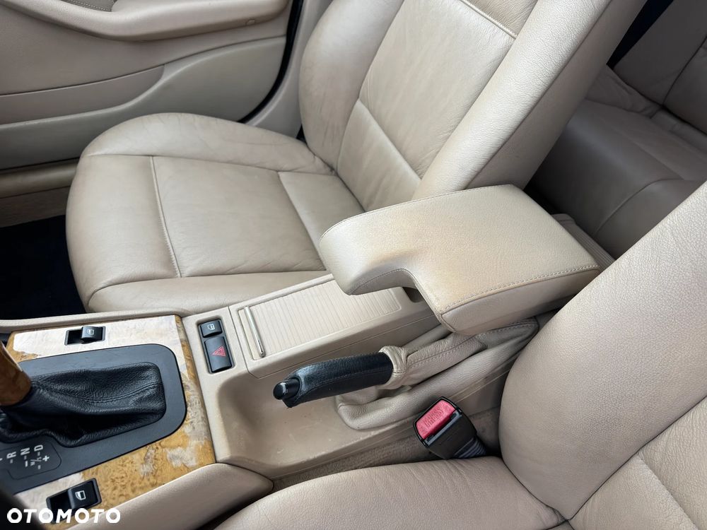 BMW Seria 3 318i Edition Exclusive - 22