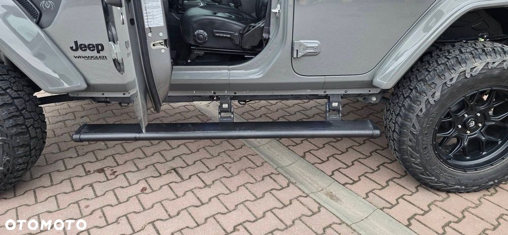 Jeep Wrangler - 4