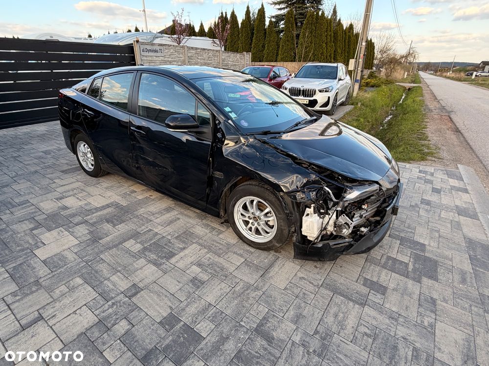 Toyota Prius 1.8 Hybrid Premium - 19