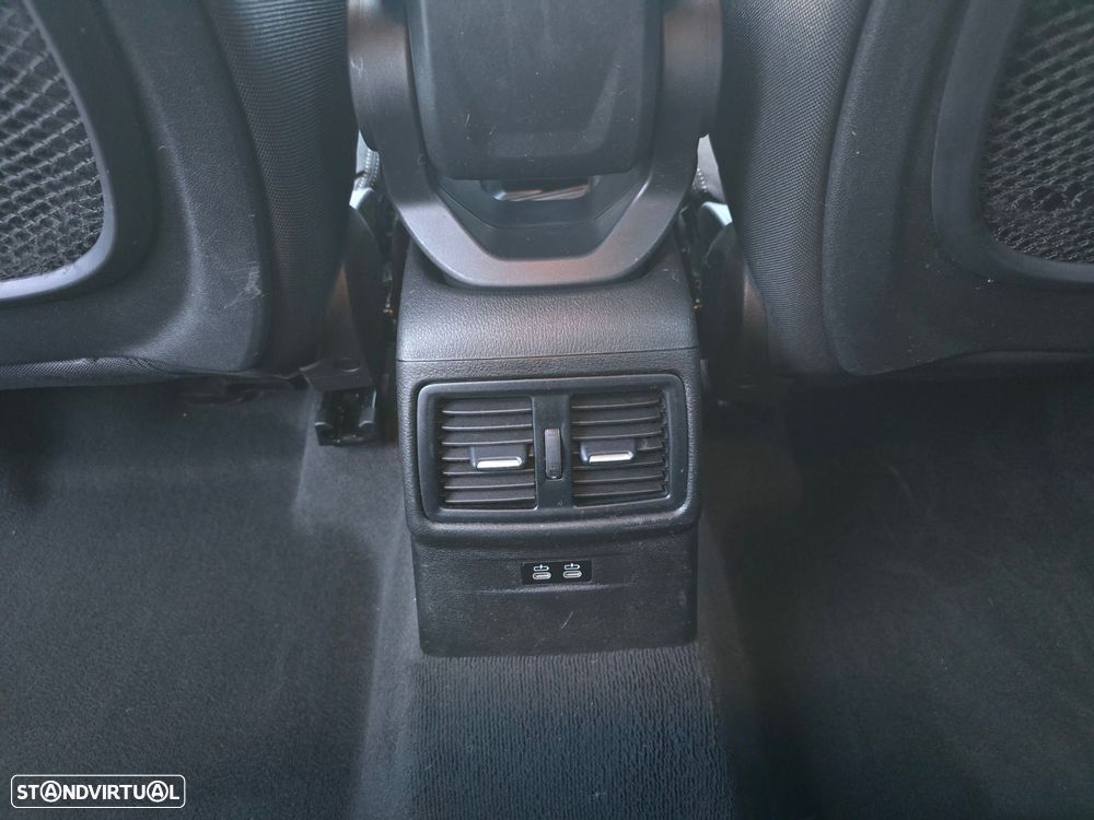 BMW X1 16 d sDrive Auto Line Sport - 20