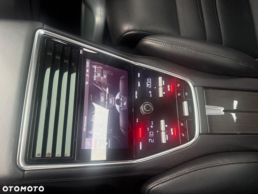 Porsche Panamera 4S GPF Executive - 13
