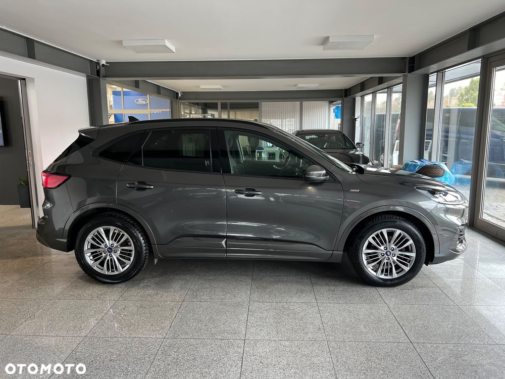 Ford Kuga 1.5 EcoBoost FWD ST-Line - 17