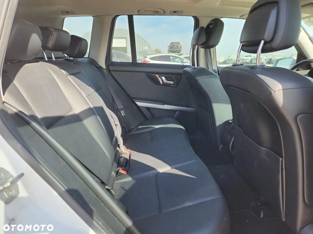 Mercedes-Benz GLK - 11