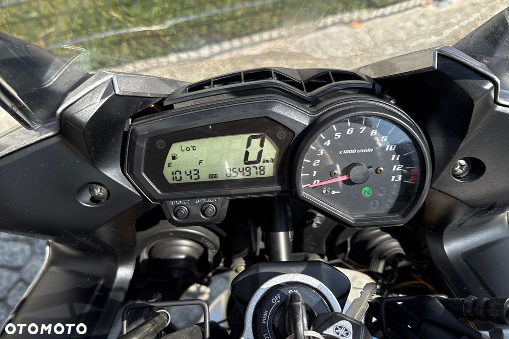 Yamaha FZ - 13