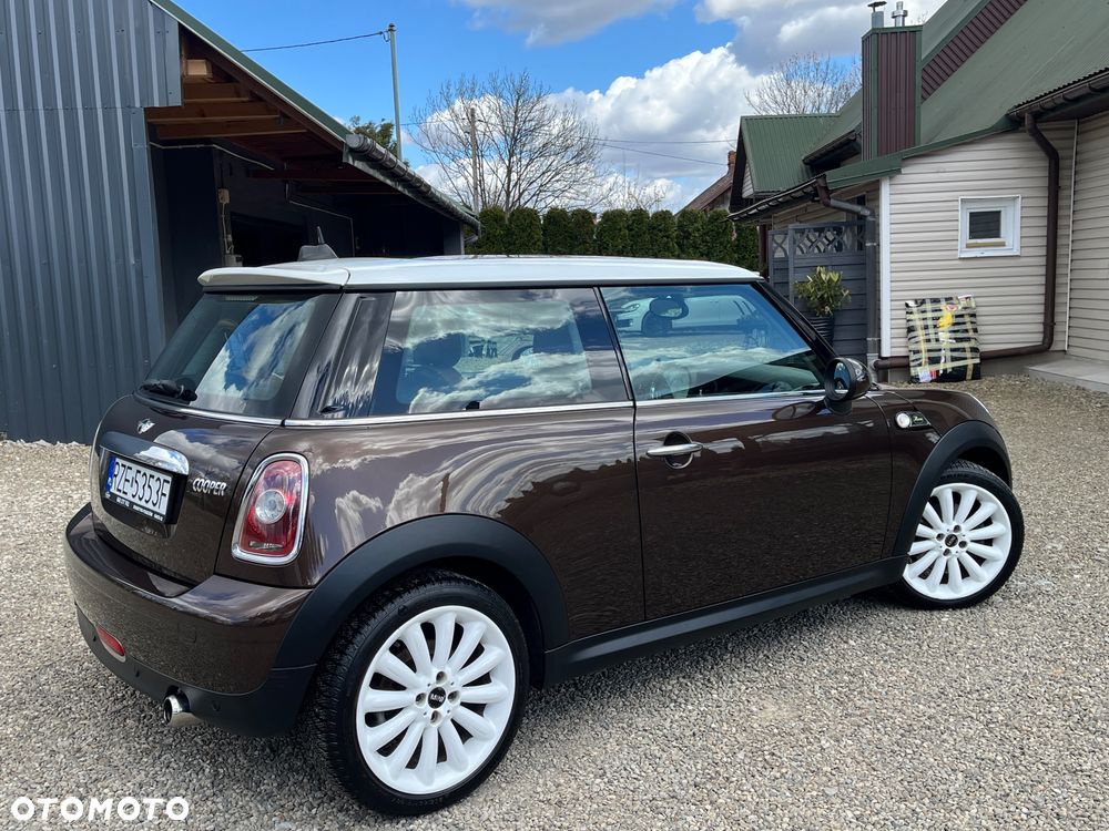 MINI Cooper 50 Mayfair - 14