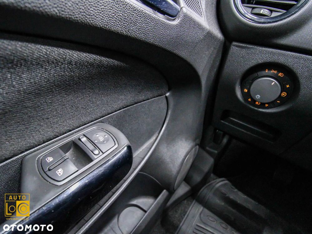 Opel Corsa 1.2 16V Enjoy - 20